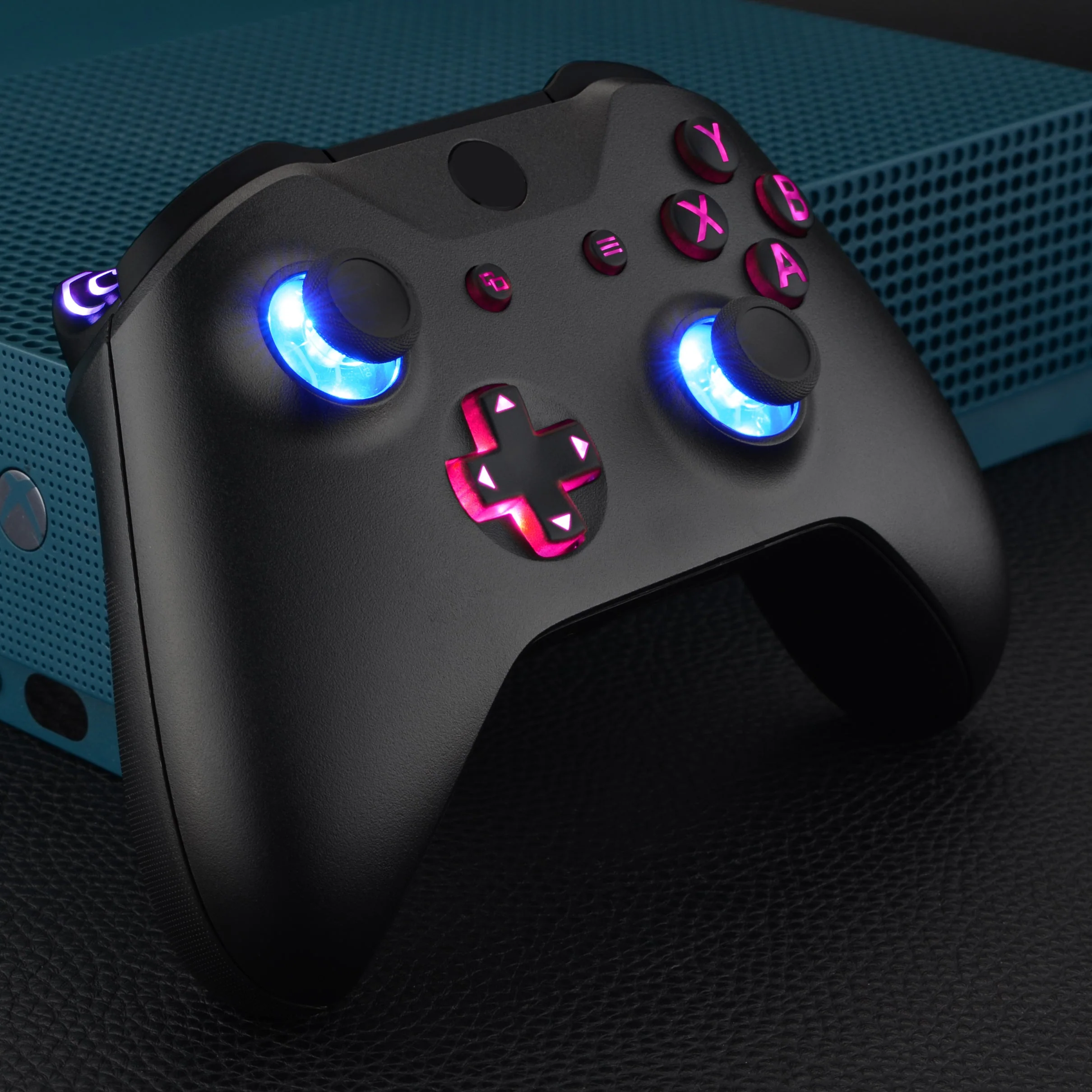 eXtremeRate Multi-Colors Luminated Buttons DTFS (DTF 2.0) LED Kit for Xbox One X & S Controller - Black - Image 7