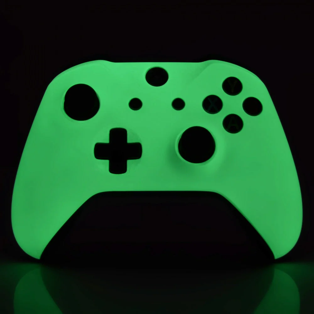 eXtremeRate Replacement Front Housing Shell for Xbox One X & S Controller (Model 1708) - Glow in The Dark - Image 5