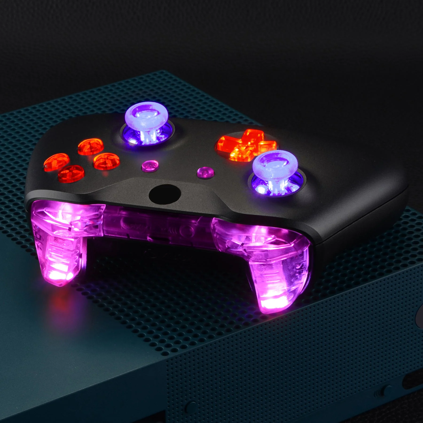 eXtremeRate Multi-Colors Luminated Buttons DTFS (DTF 2.0) LED Kit for Xbox One X & S Controller - Clear - Image 8