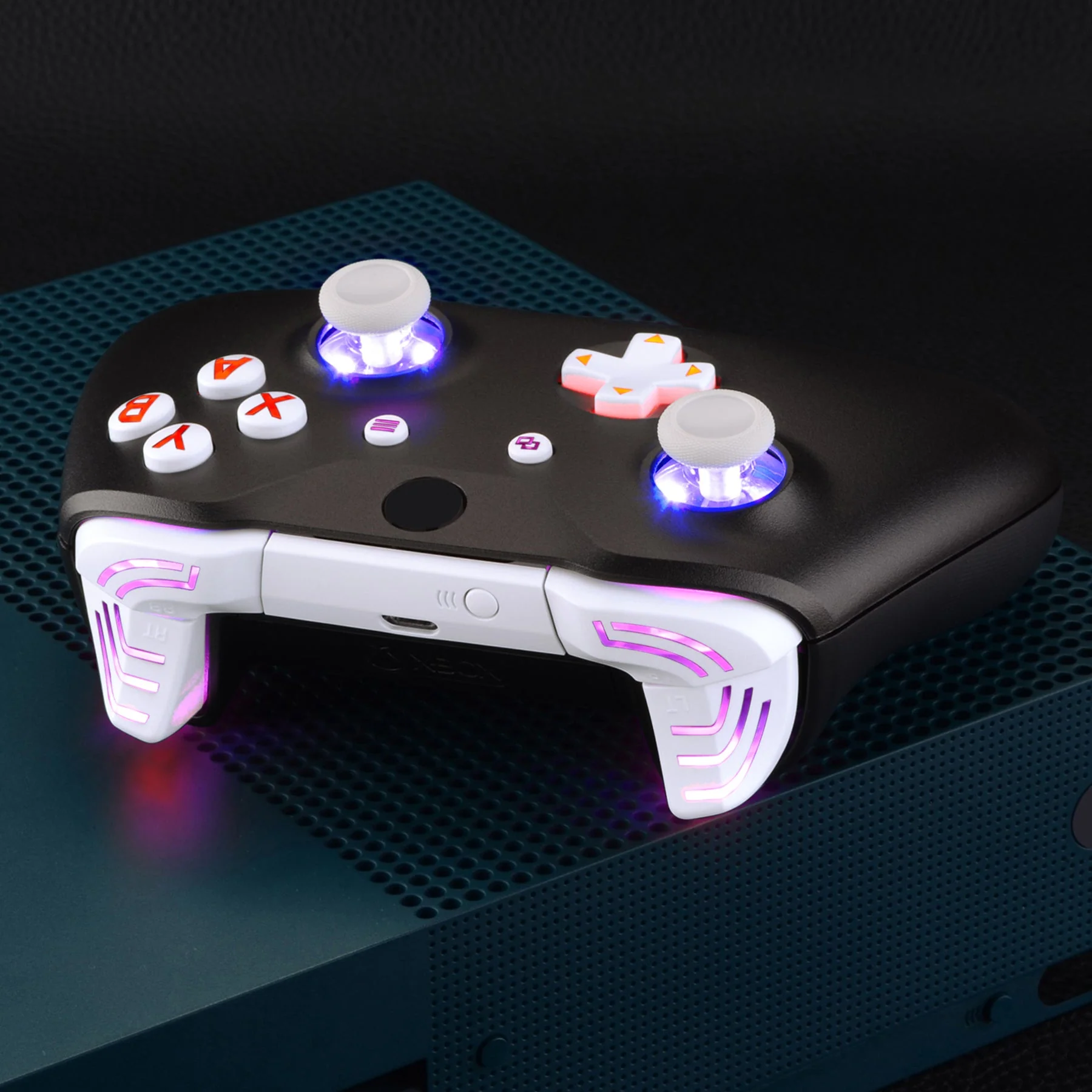 eXtremeRate Multi-Colors Luminated Buttons DTFS (DTF 2.0) LED Kit for Xbox One X & S Controller - White - Image 8